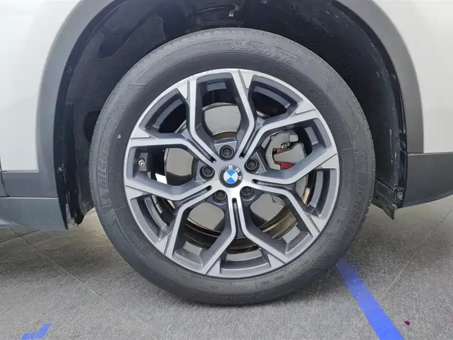 BMW X1 — фото 10