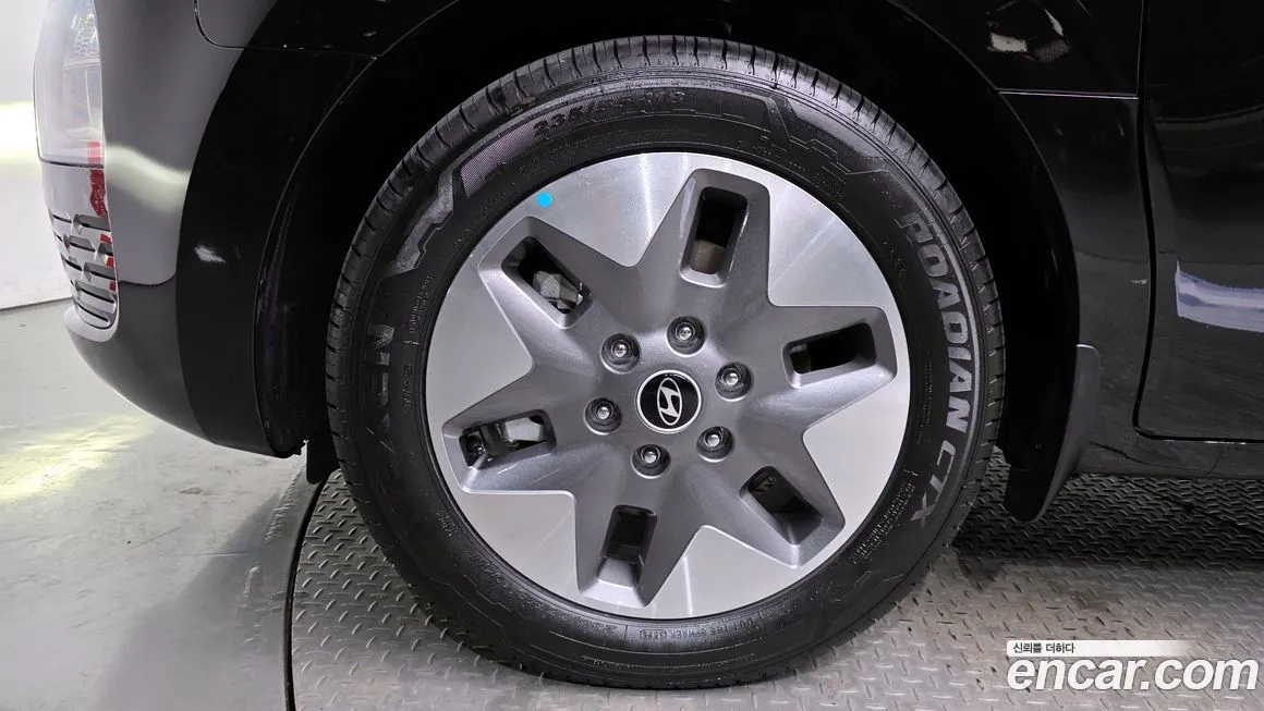 Hyundai Staria — фото 3