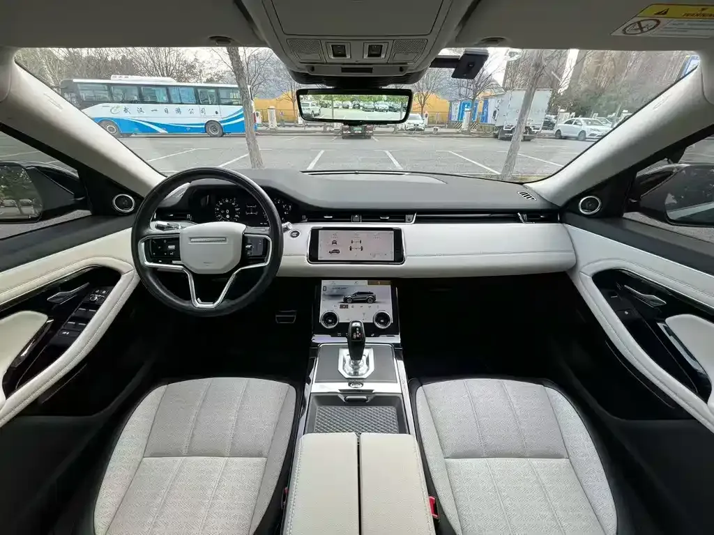 Land Rover Evoque — фото 5