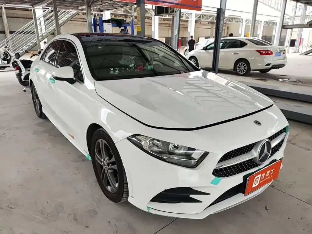 Mercedes-Benz A-Class — фото 10
