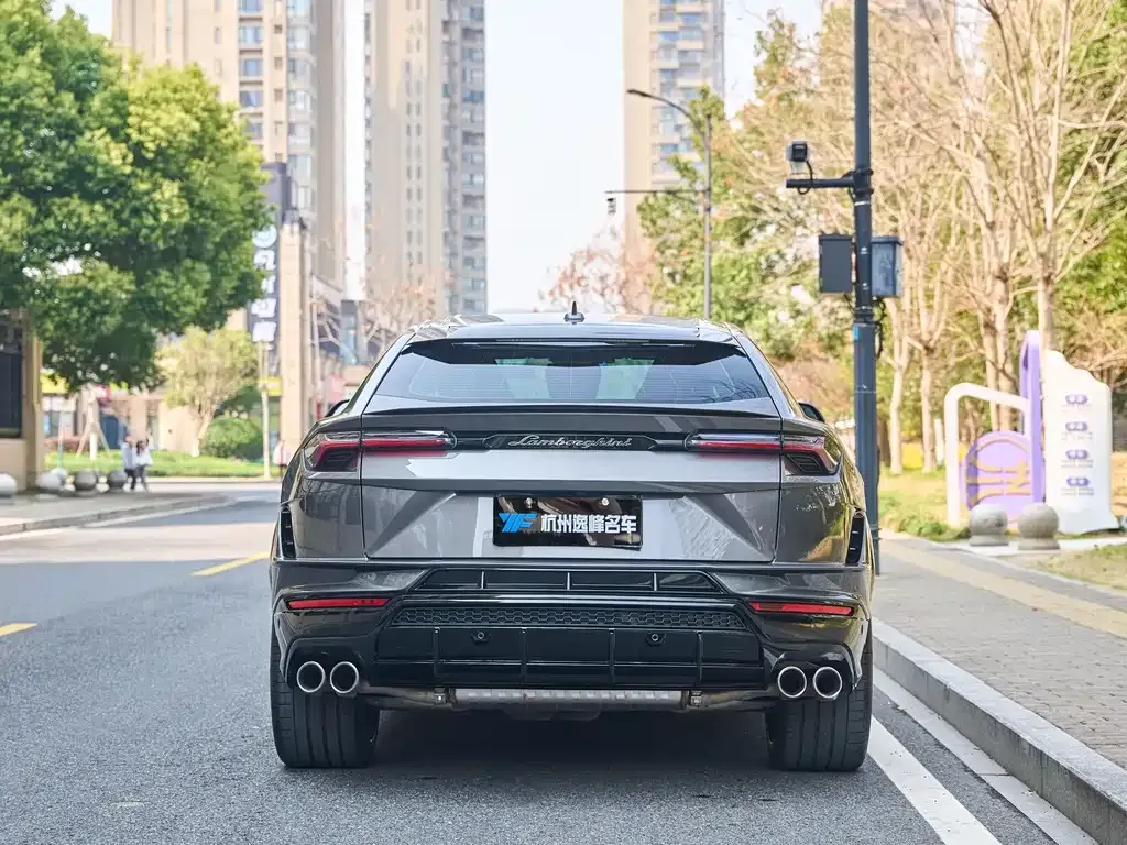 Lamborghini Urus — фото 3