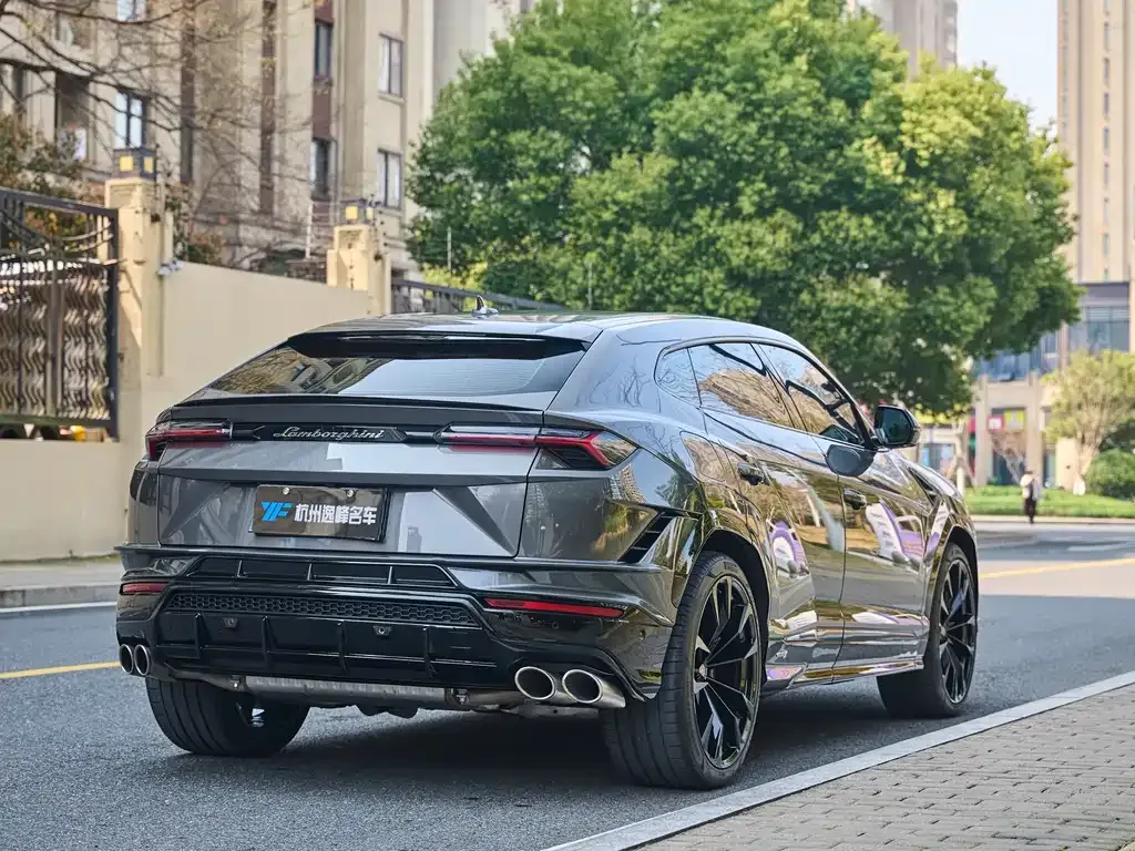 Lamborghini Urus — фото 4