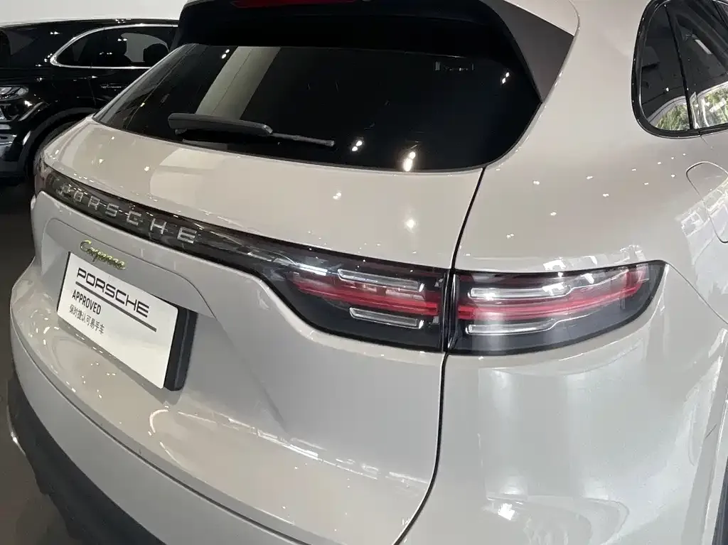 Porsche Cayenne Hybrid — фото 4
