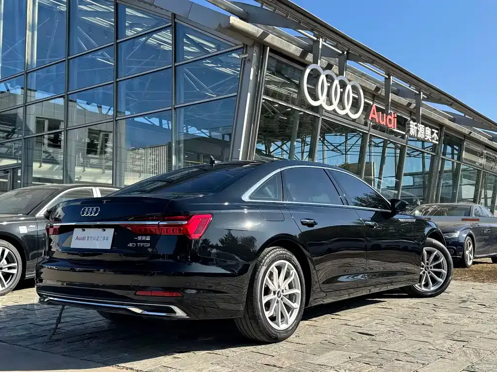 Audi A6L — фото 10
