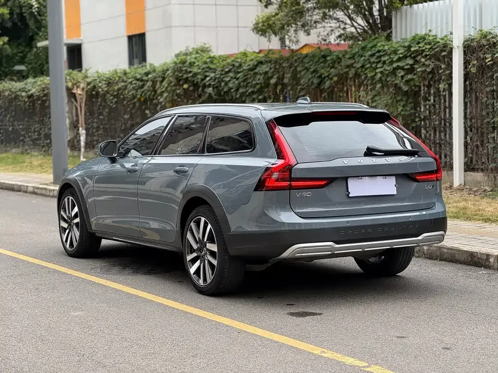Volvo V90 — фото 10
