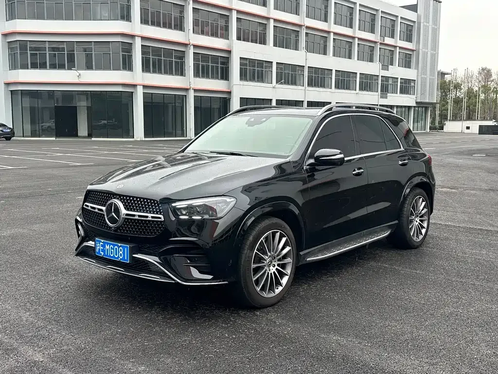 Mercedes-Benz GLE — фото 1