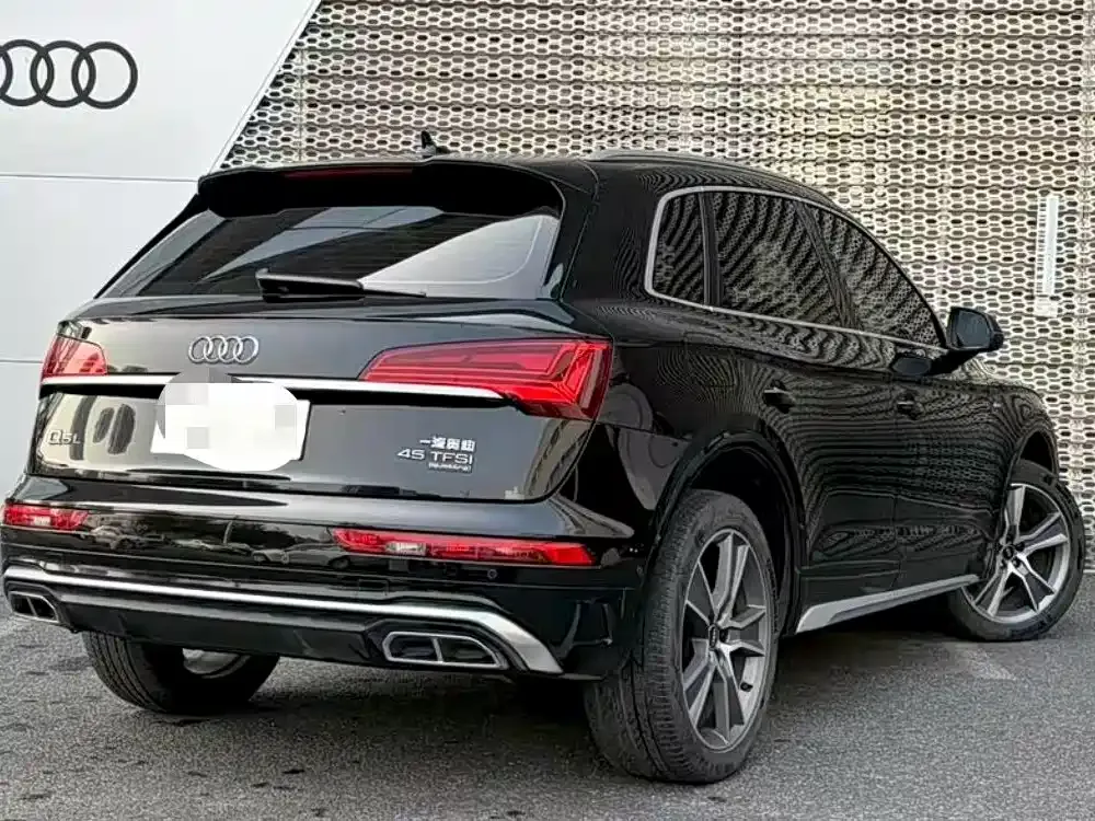 Audi Q5L — фото 4