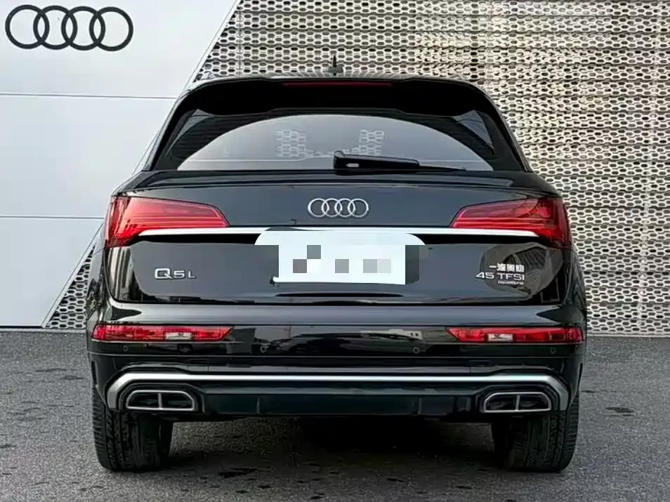 Audi Q5L — фото 2