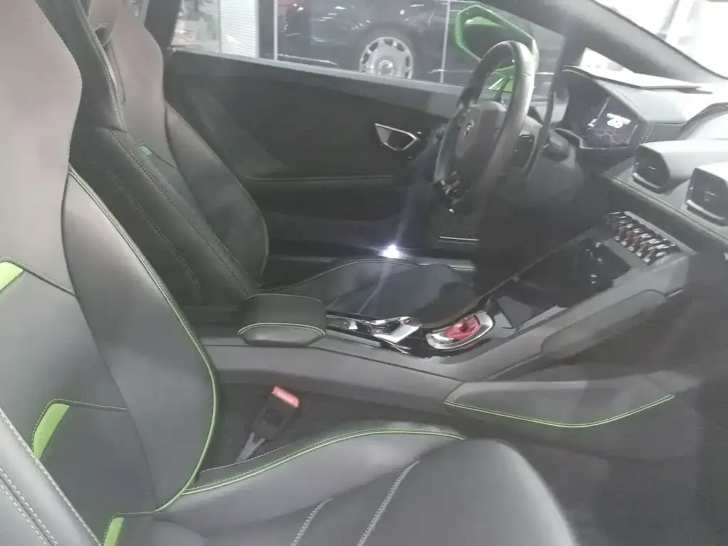 Lamborghini Huracan — фото 8