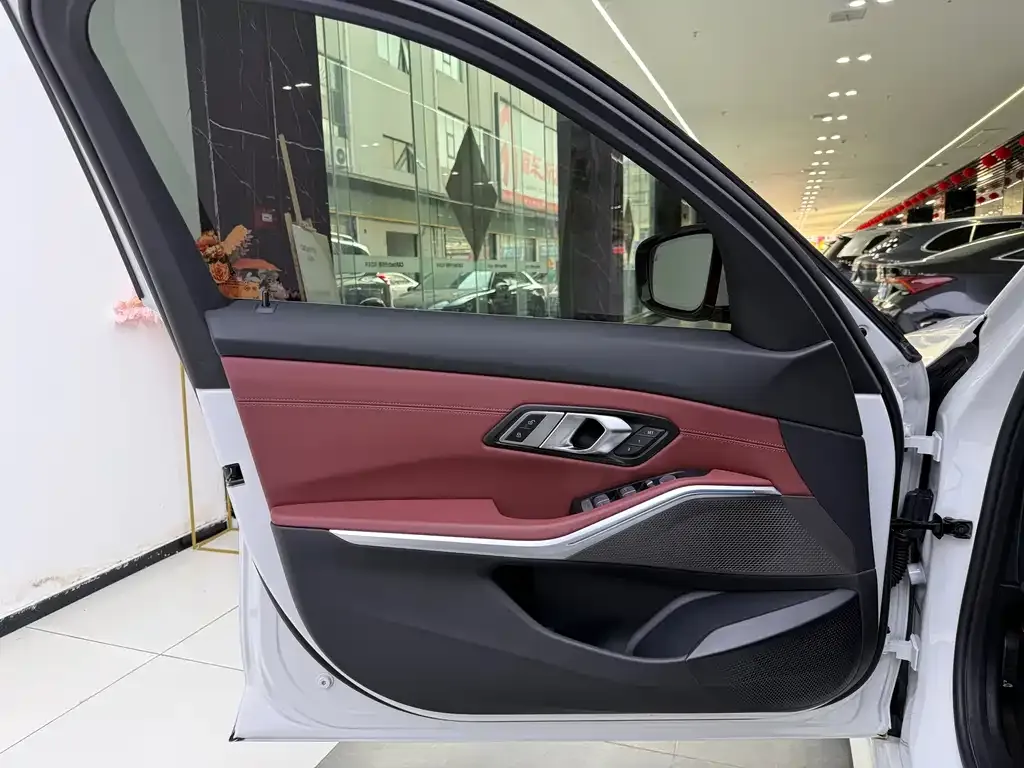 BMW i3 — фото 8