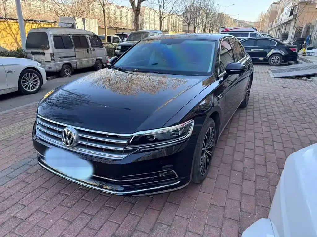 Volkswagen Phideon — фото 1