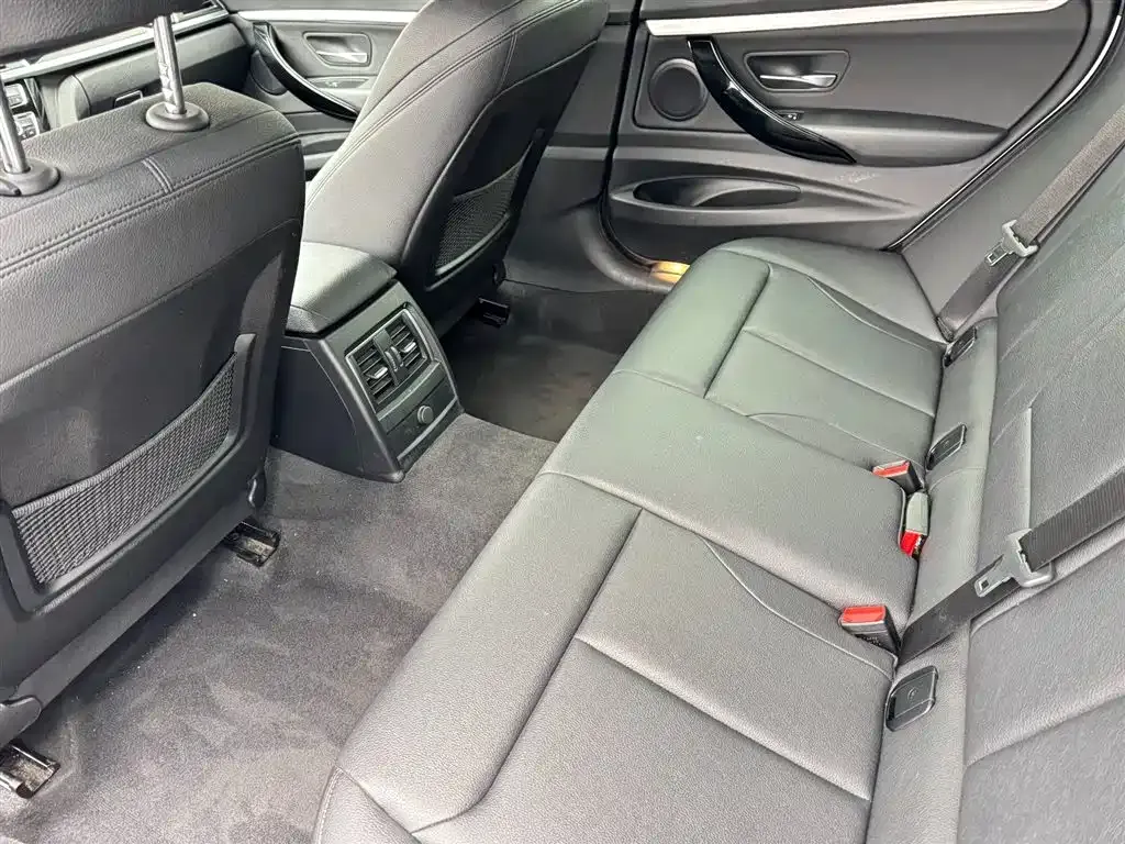 BMW 3 Series GT — фото 6