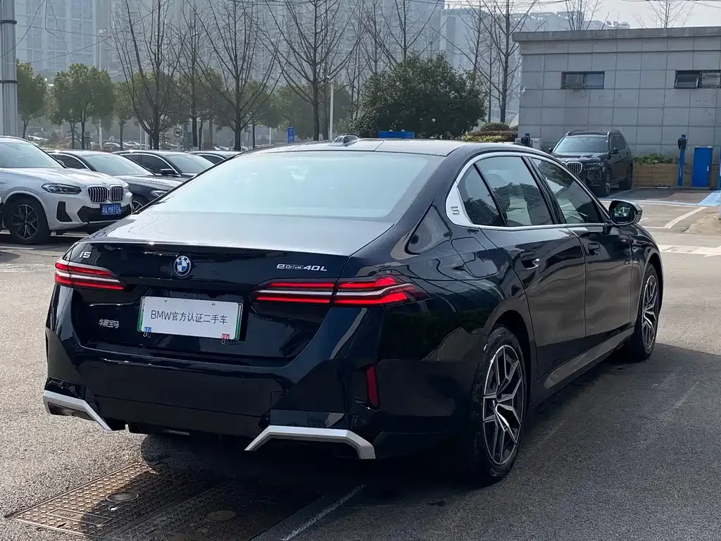 BMW i5 — фото 4