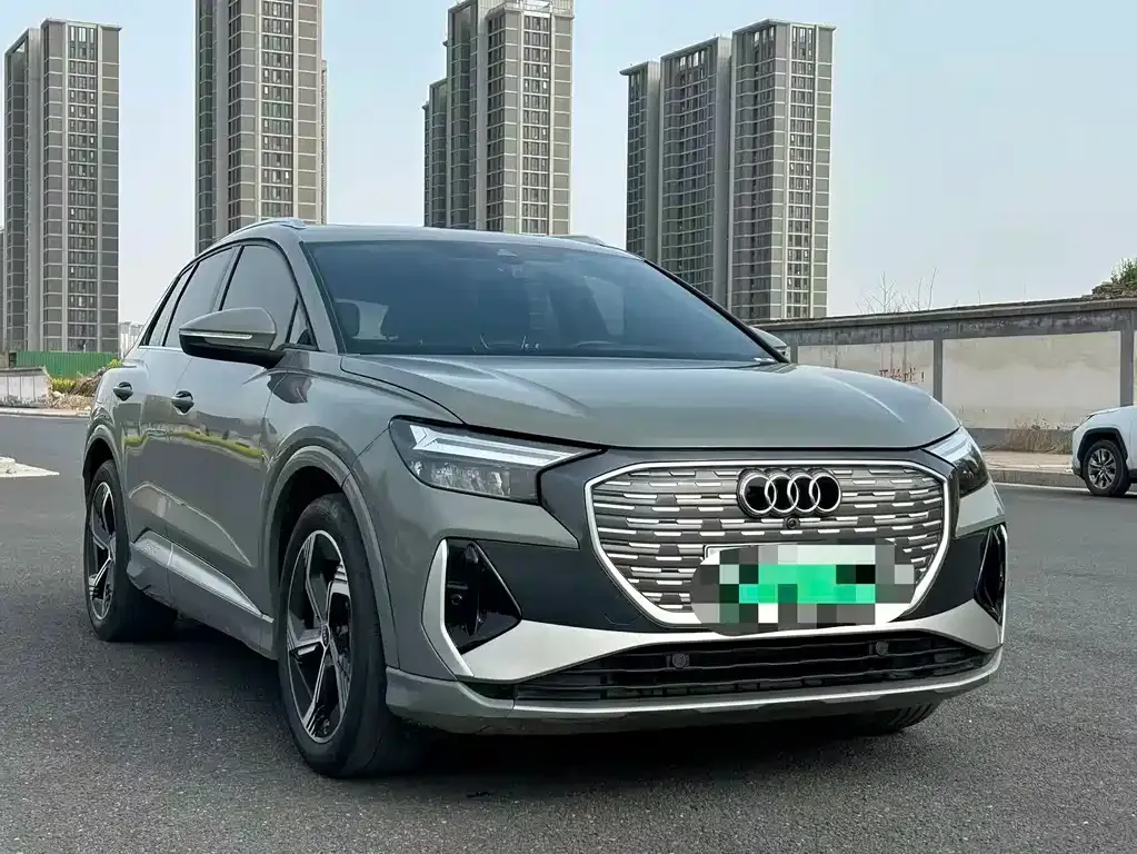 Audi Q4 e-tron — фото 3