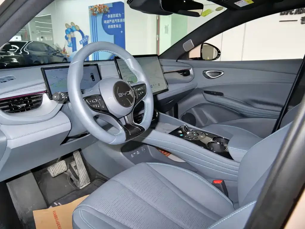 BYD Seal 06GT — фото 8