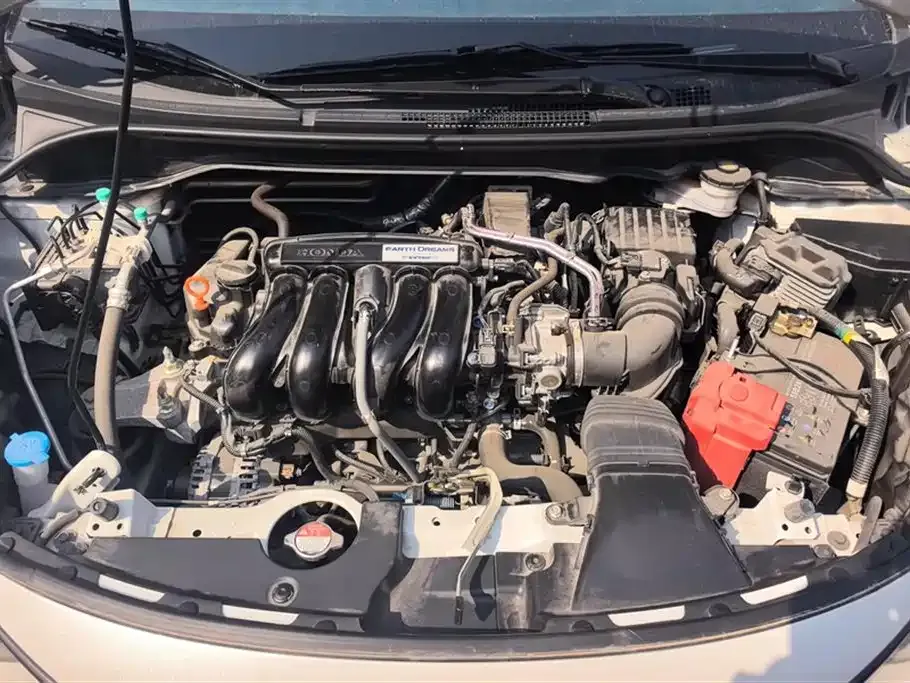 Honda Fit — фото 10