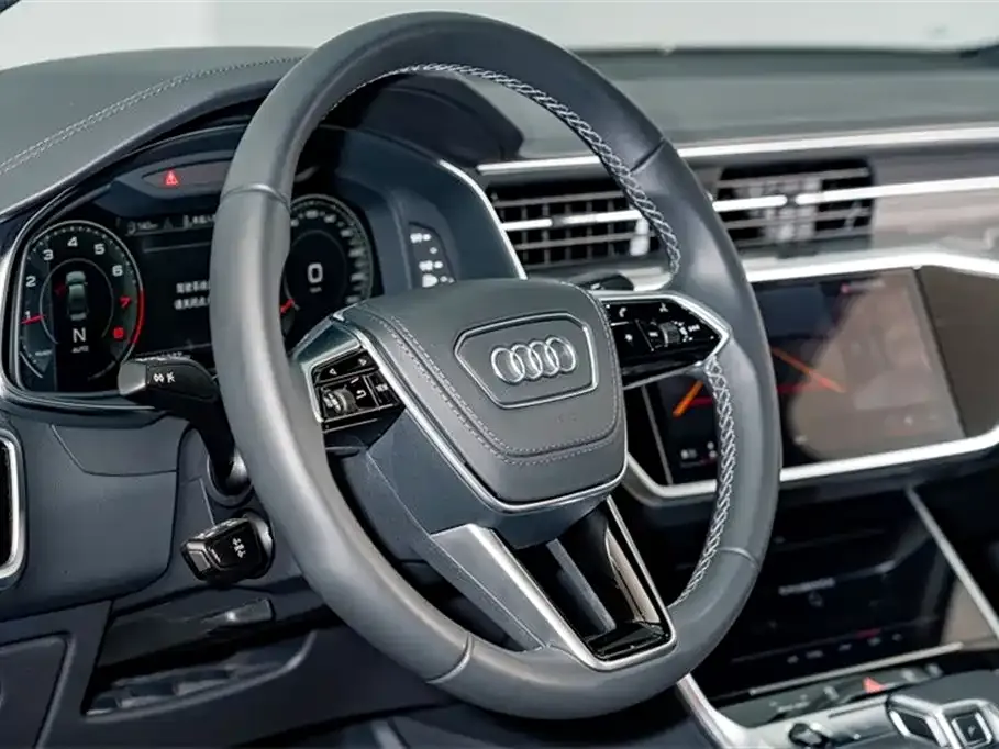 Audi A6L — фото 9