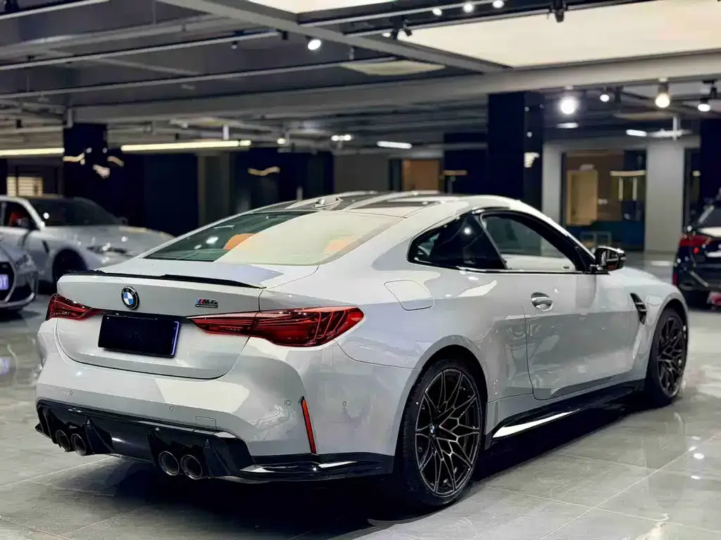BMW M4 — фото 3
