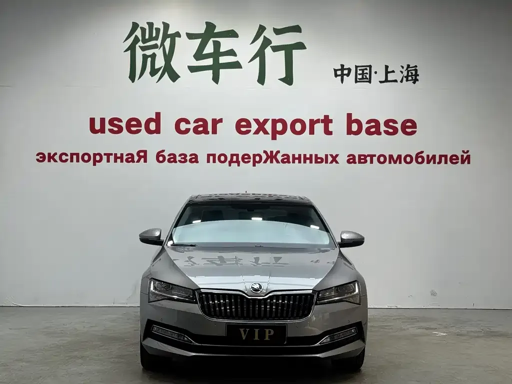 Skoda Superb — фото 10