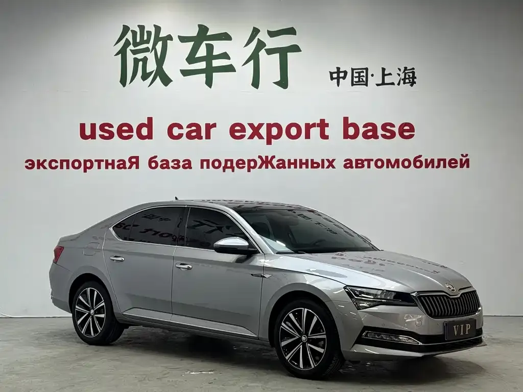 Skoda Superb — фото 2