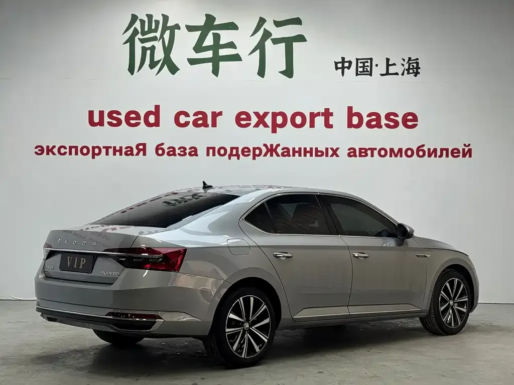 Skoda Superb — фото 4