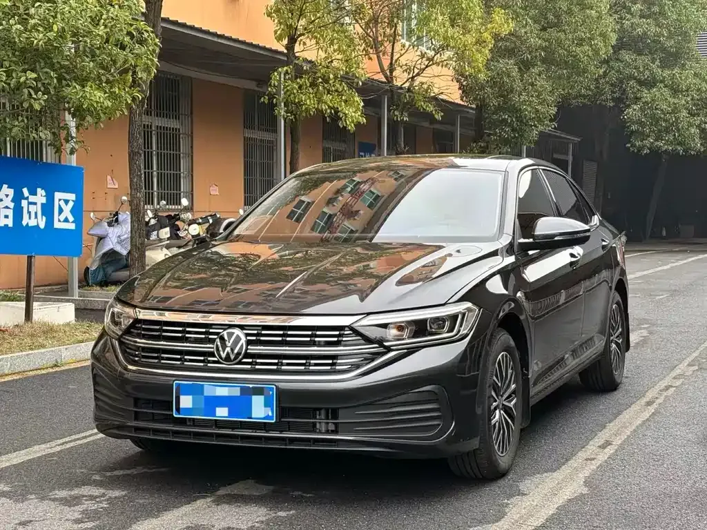 Volkswagen Sagitar — фото 1