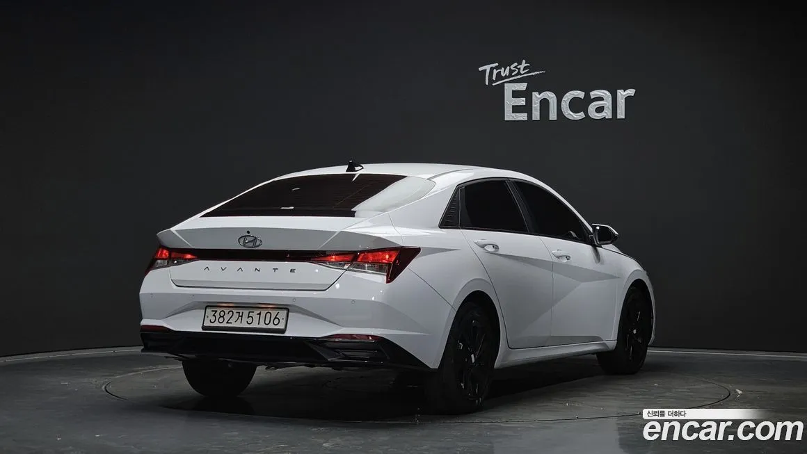 Hyundai AVANTE — фото 4