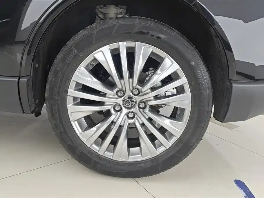 Toyota Harrier — фото 5