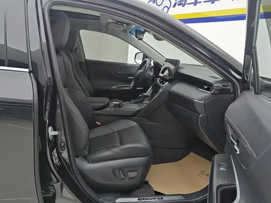 Toyota Harrier — фото 6