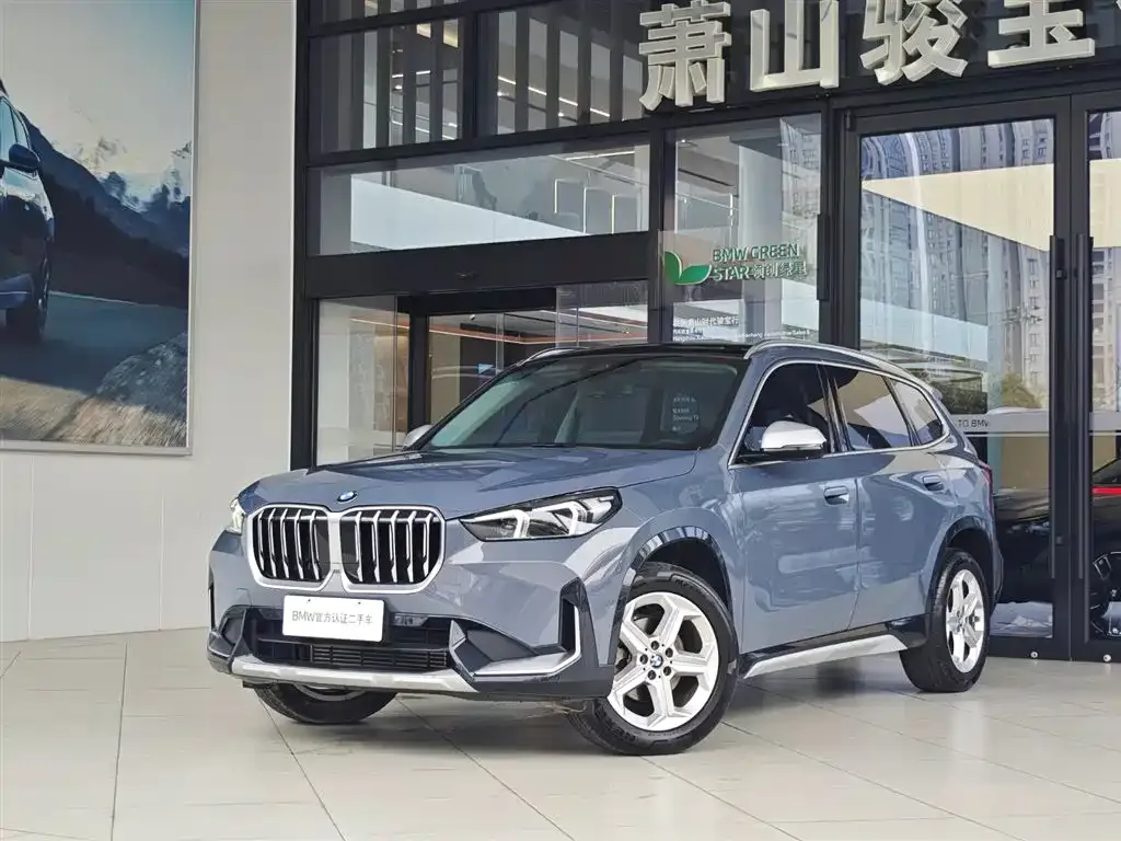 BMW X1 — фото 1