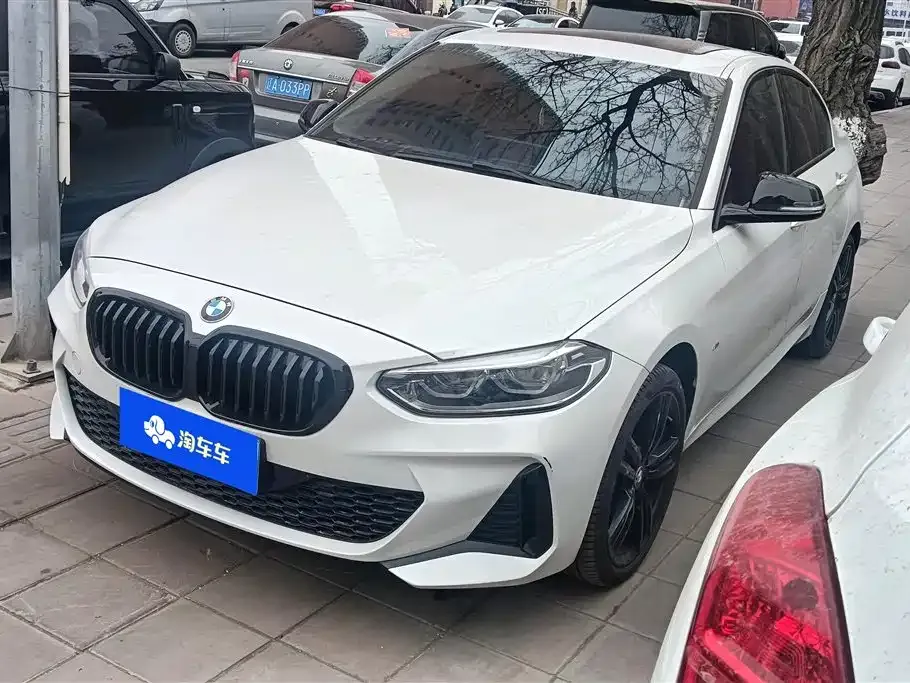 BMW 1 Series — фото 1