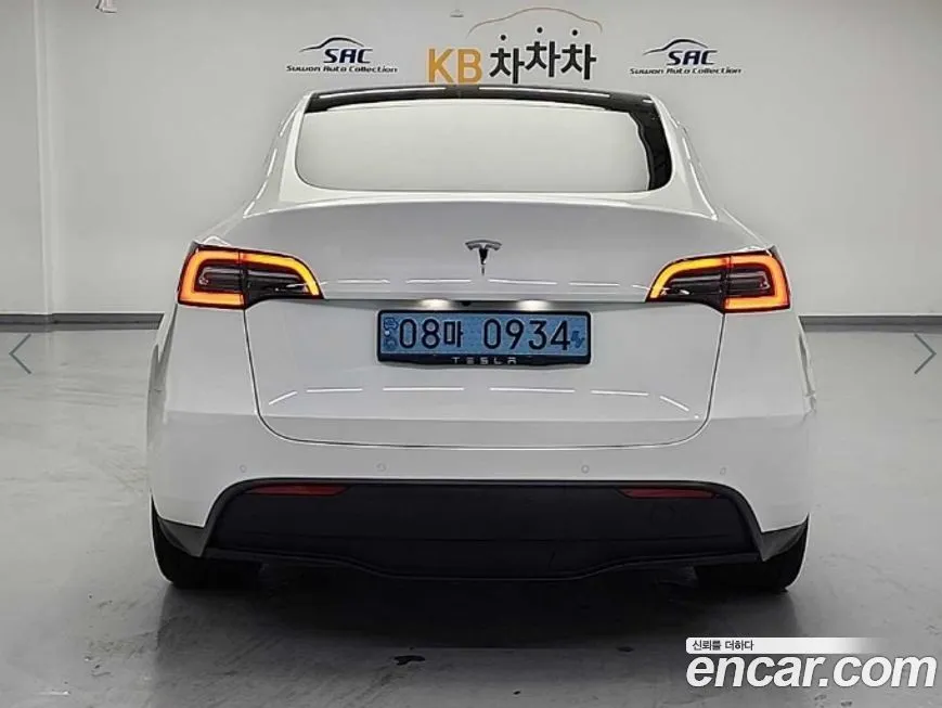 Tesla Model Y — фото 4