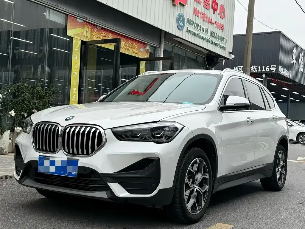 BMW X1 — фото 1