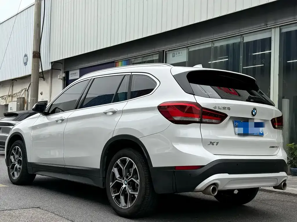 BMW X1 — фото 4