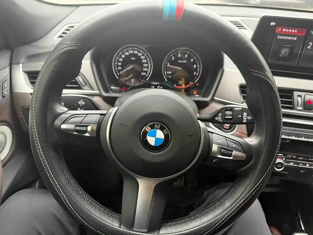 BMW X2 — фото 9
