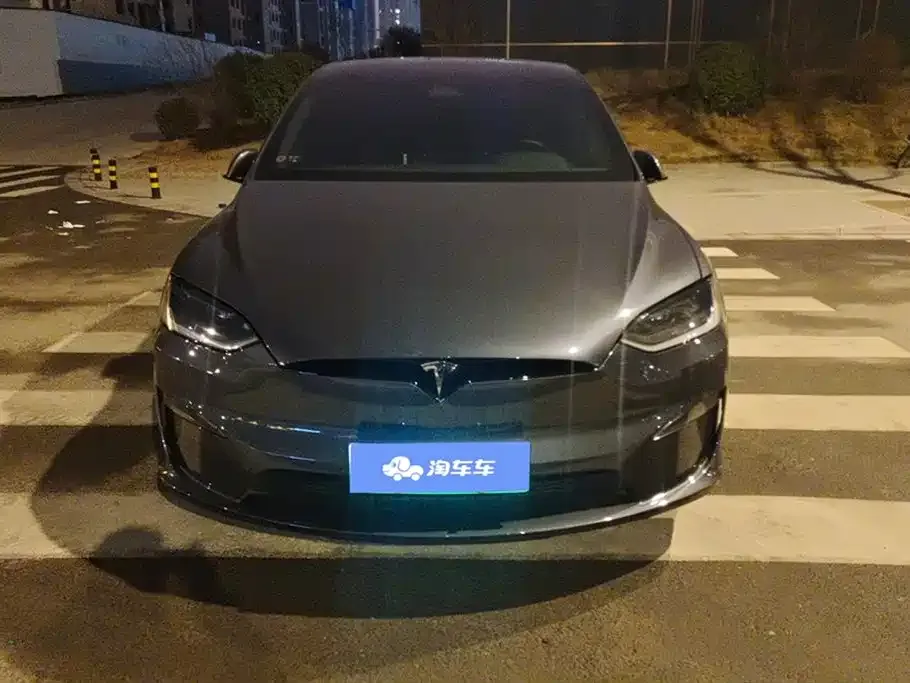 Tesla Model X — фото 3