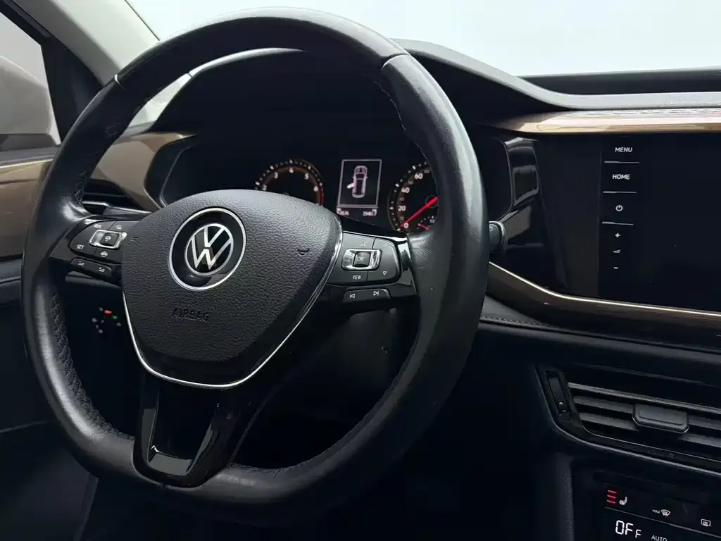 Volkswagen Tharu — фото 7