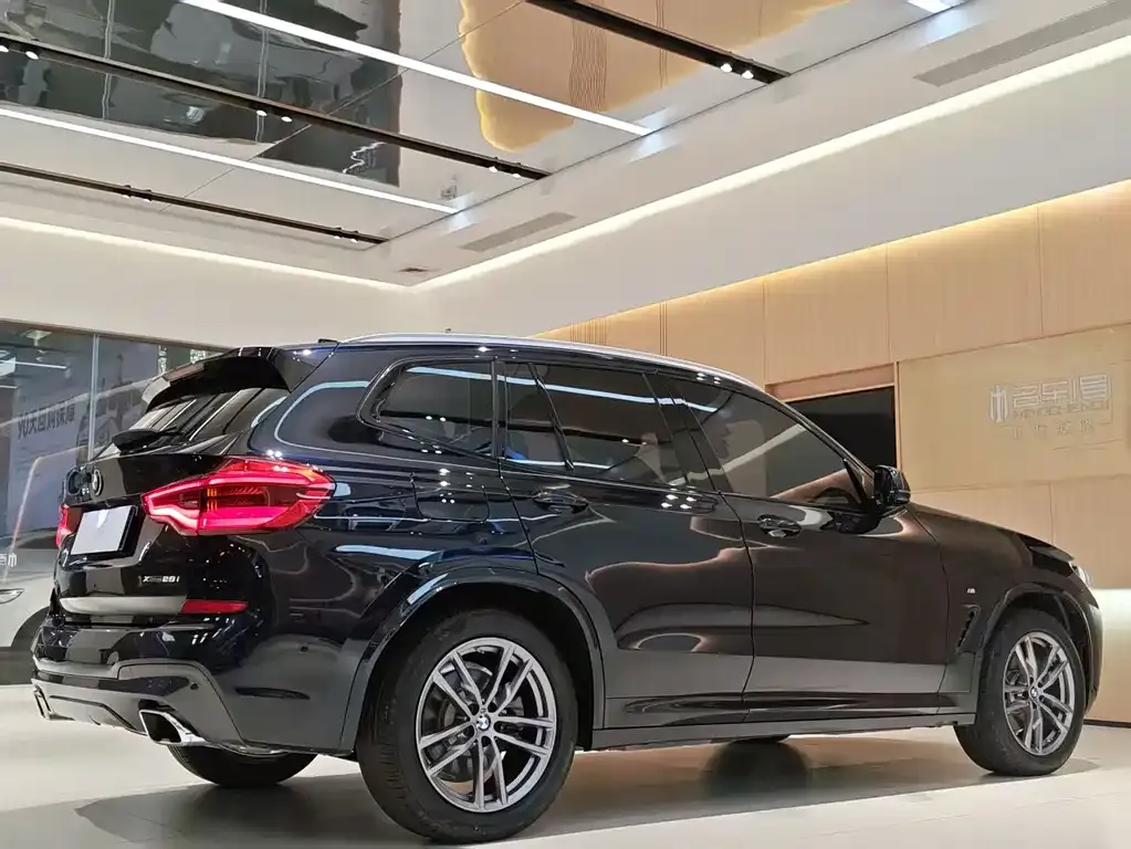 BMW X3 — фото 10