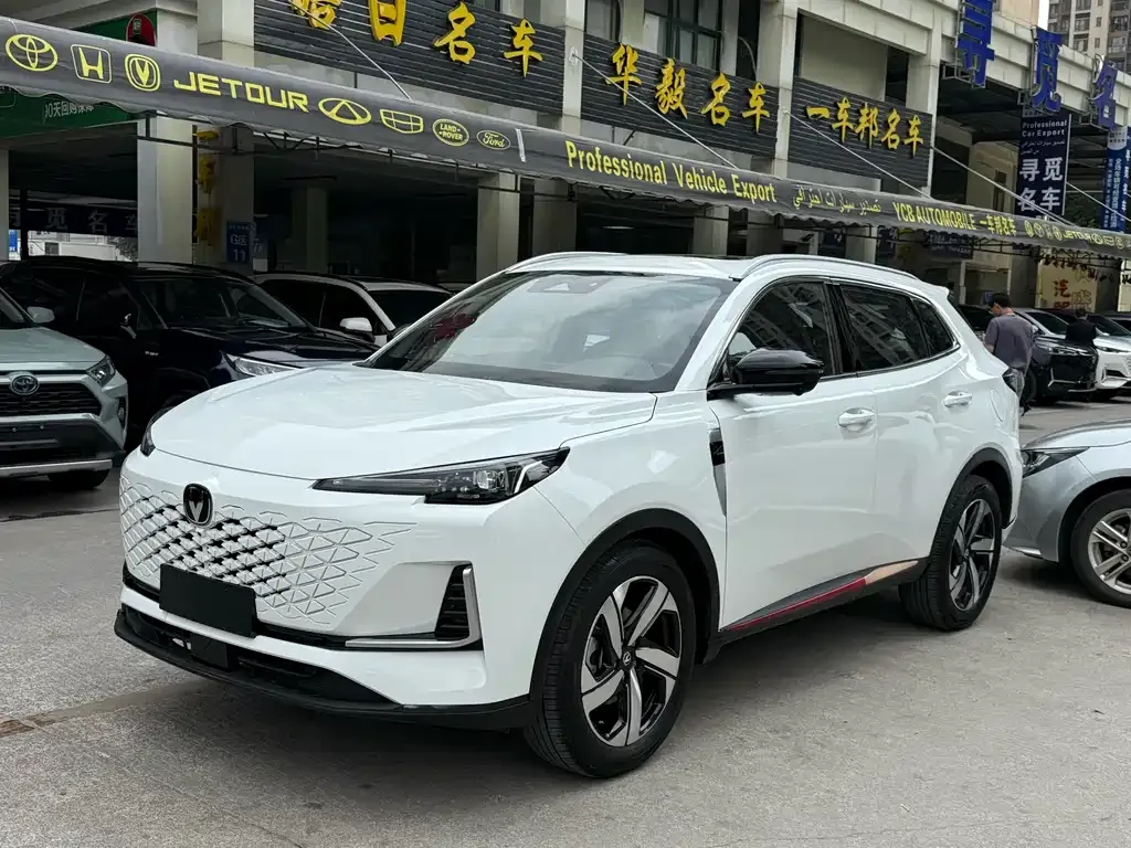 Changan CS55PLUS — фото 1