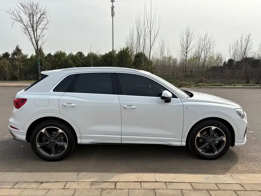 Audi Q3 — фото 2