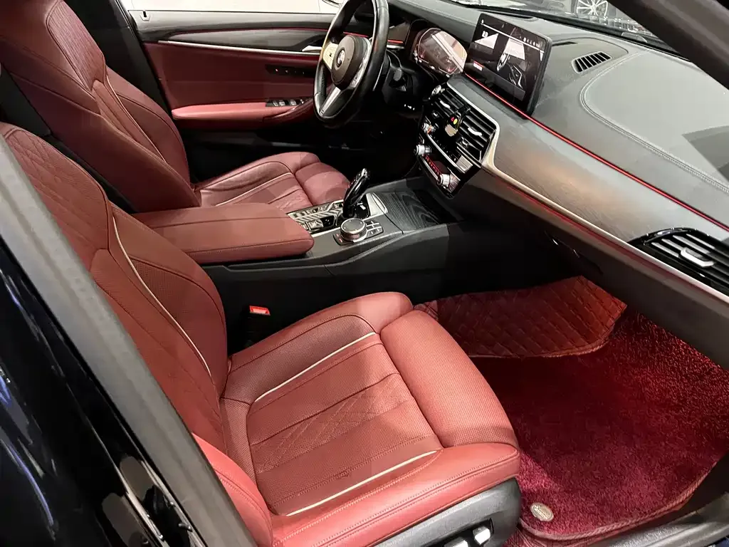 BMW 5 Series — фото 10