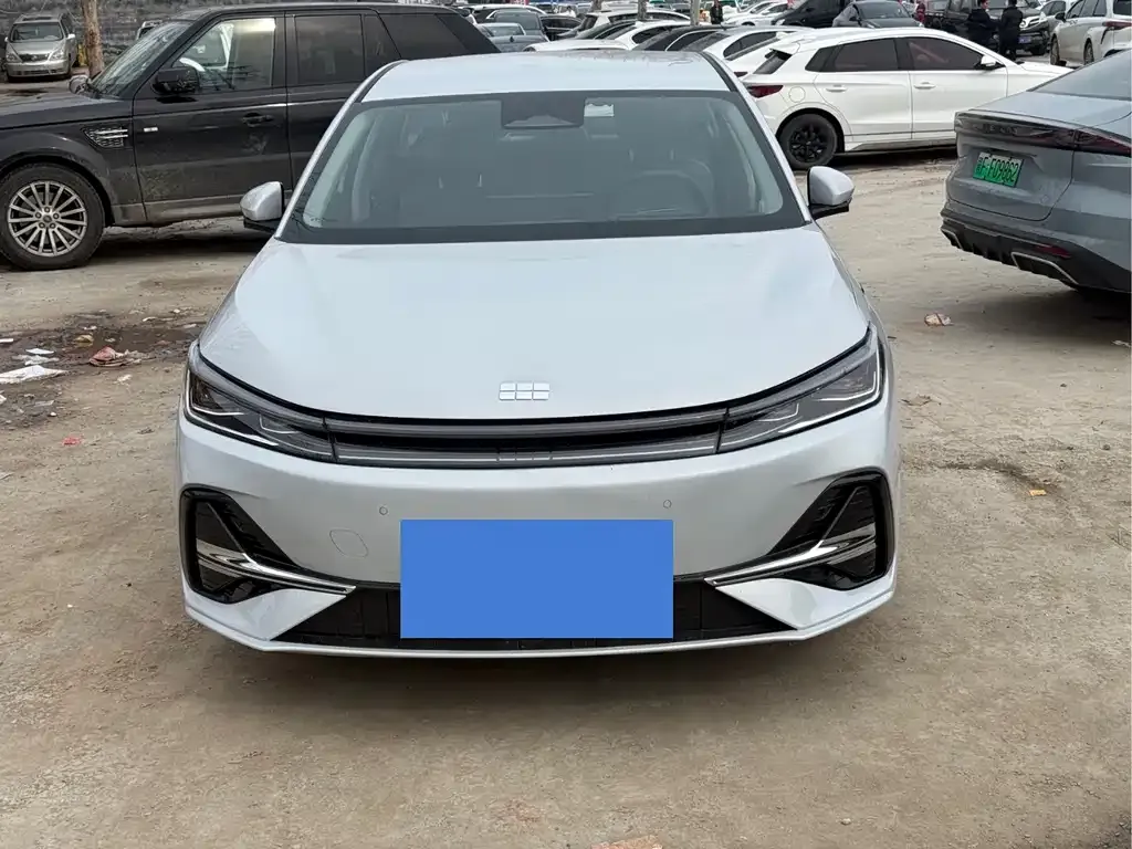 Geely Galaxy A7 — фото 10