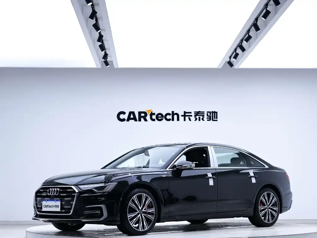 Audi A6L — фото 1