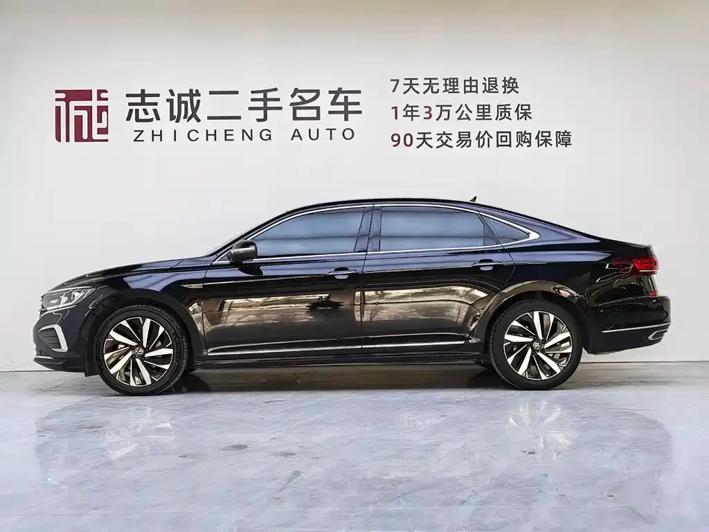 Volkswagen Passat — фото 7