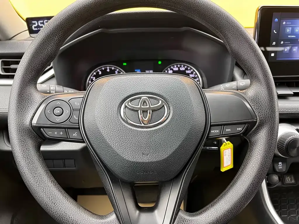 Toyota Wildlander — фото 10