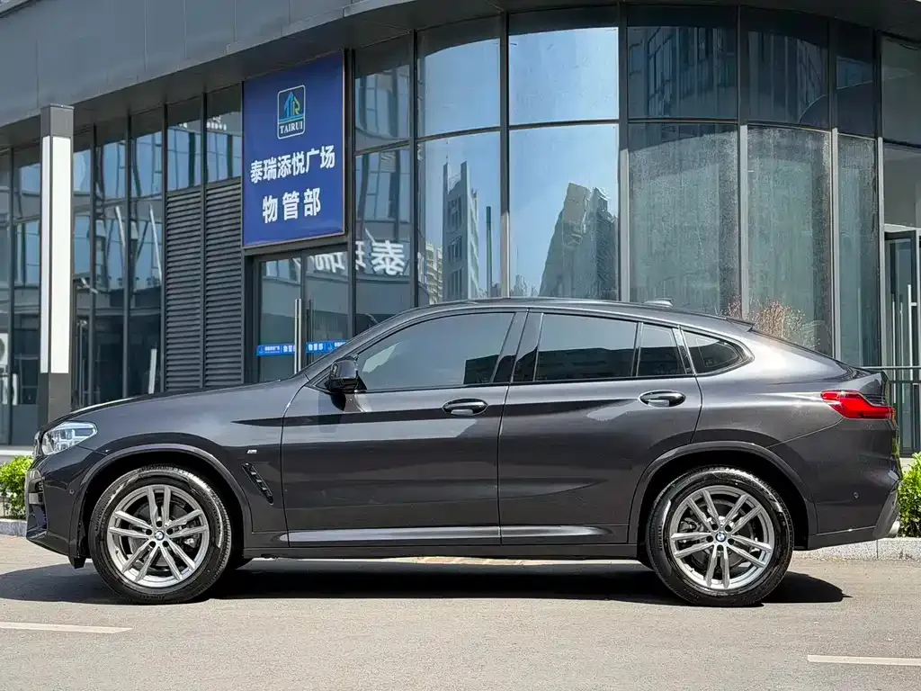 BMW X4 — фото 2