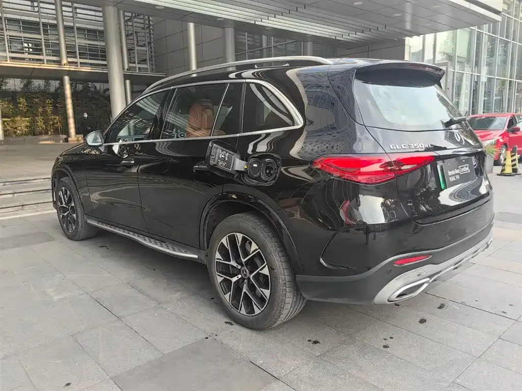 Mercedes-Benz GLC PHEV — фото 10