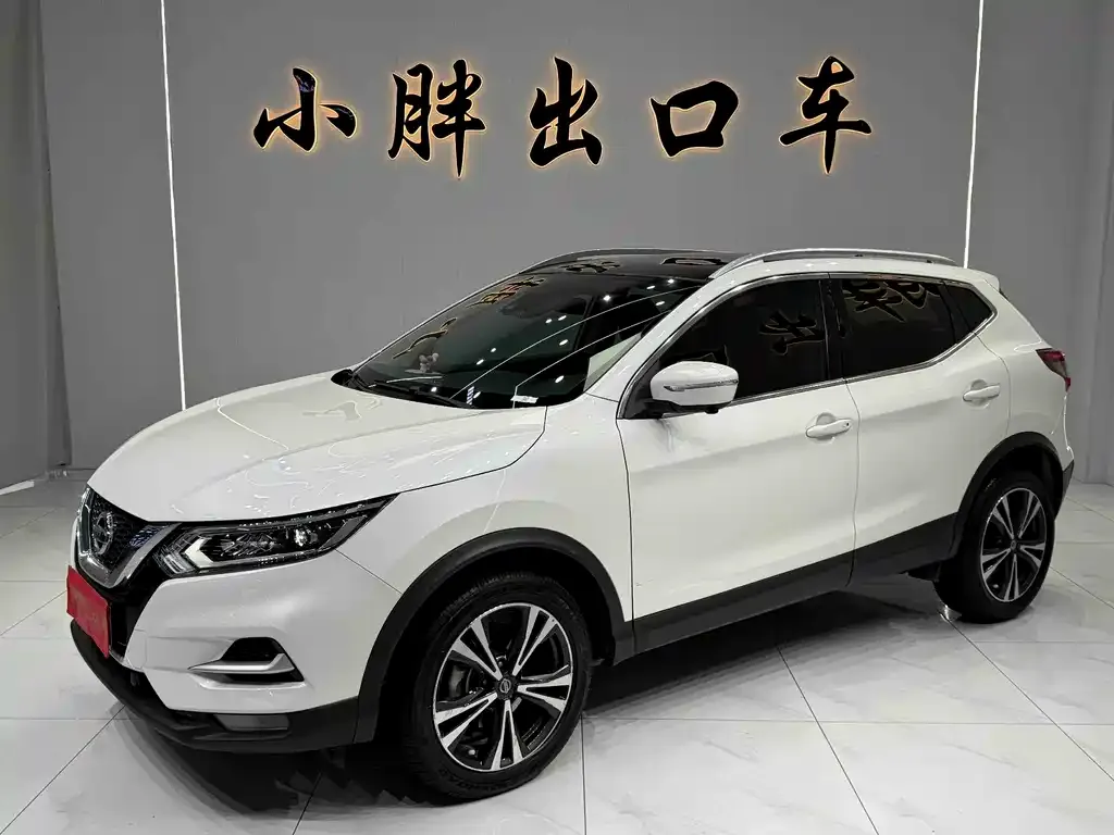 Nissan Qashqai — фото 1