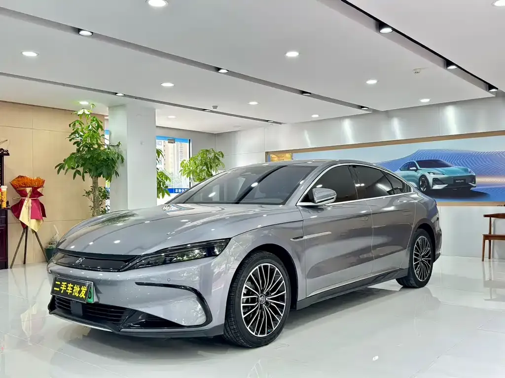 BYD Han — фото 1