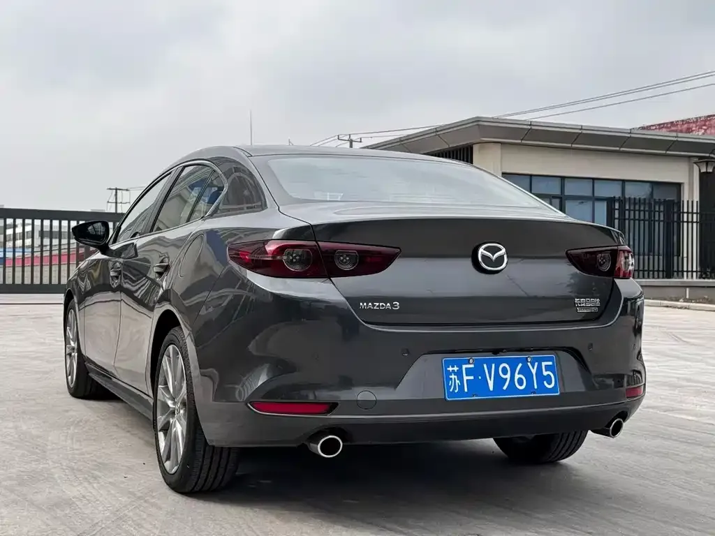 Mazda 3 Axela — фото 2